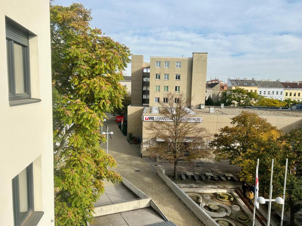 Top Apartment* Panoramic View* Sensible Balcony* Viena